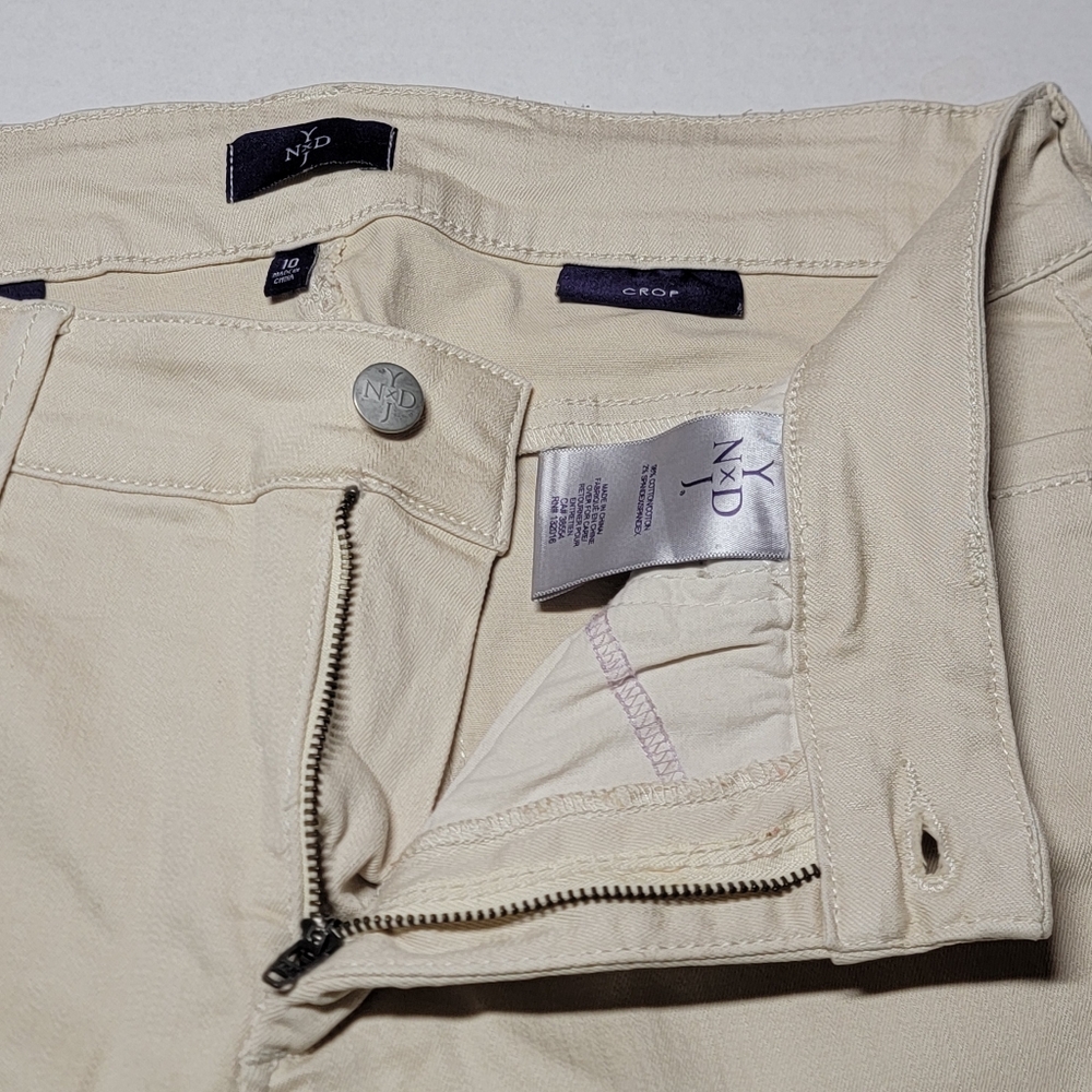 NYDJ Ariel Crop Size 10 Lift Tuck Technology Capri Cream Color - Picture 2 of 13